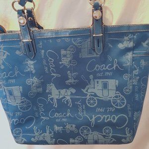 Vintage Coach Horse and Carriage Handbag/Satchel